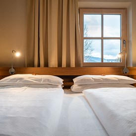 Wanderhotel: Zimmer Margerite mit Terasse - Hotel Senningerbräu