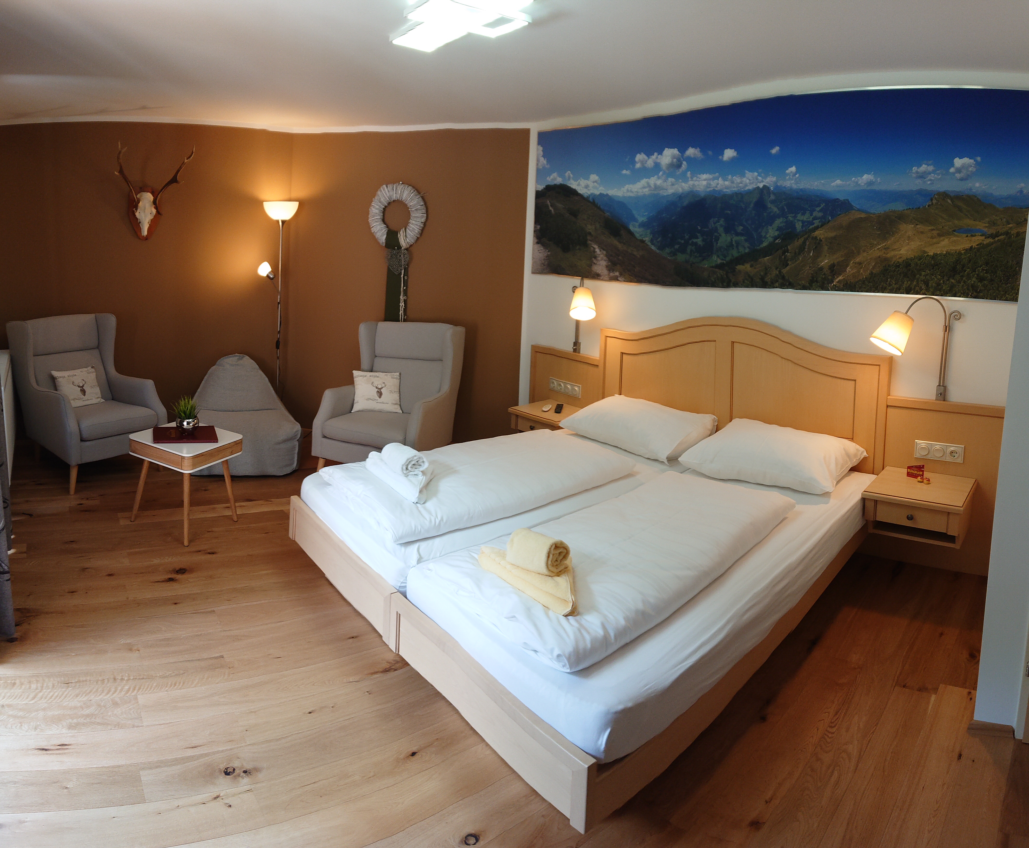 Gasthof Hotel Restaurant BURGBLICK Zimmerkategorien BURGBLICK SUITE