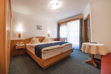 Wanderhotel: Hotel Landhaus Neumayr