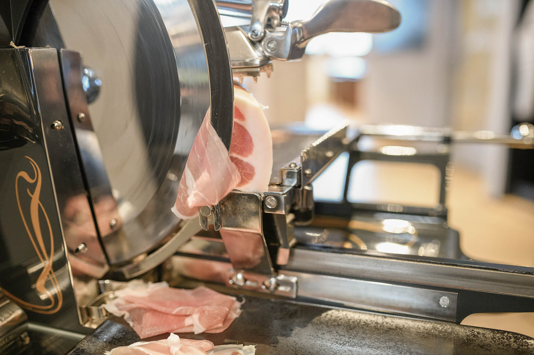 Wanderhotel: Die italienisch - österreichische Inhaberfamilie legt wert auf genussvolle Momente in Style. - Hotel Bergzeit****