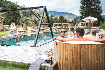 Wanderhotel: Badeteich - Das Falkenstein Kaprun