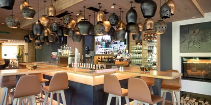 Wanderurlaub - Fahrstuhl - Bar - Hotel Edelweiss