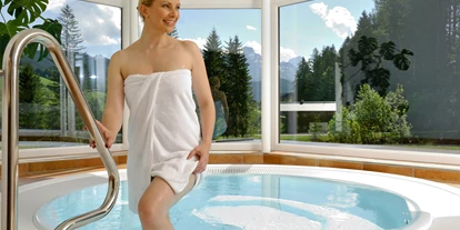 Wanderurlaub - Fahrstuhl - Wellnessbereich mit Whirlpool - Berghotel Lämmerhof