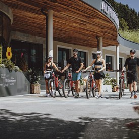 Wanderhotel: E-Mountainbike Tour im Sportresort Alpenblick in Zell am See - Familien- und Sporthotel Alpenblick
