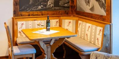 Wanderurlaub - Sonnenterrasse - Bad Aussee - Zimmer Dachstein - Wander - & Wellnesshotel Kanzler by mi_vida