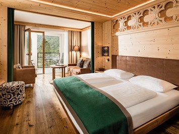 Alpin Hotel Masl Zimmerkategorien Suite Romantica ca. 35m²- für 2 - 3 Personen