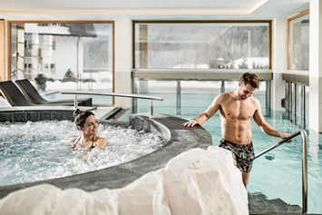 Wanderhotel: Whirlpool mit Indoorpool - Alpin Hotel Masl