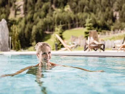 Wanderurlaub - Fahrstuhl - Außenpool Masl - Hotel Masl