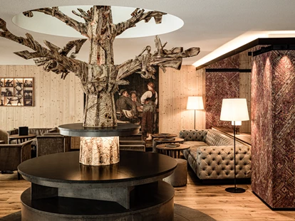 Wanderurlaub - Fahrstuhl - Traumbaum - Hotel Masl