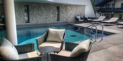 Wanderurlaub - Klobenstein - Pool - Hotel Miravalle