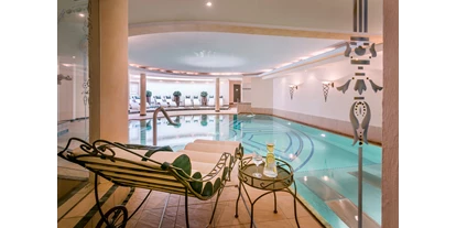 Wanderurlaub - Bach (Bach) - Schwimmbad im Auenhof - Hotel Auenhof