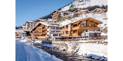 Wanderurlaub - Bach (Bach) - Außenansicht Winter - Hotel Auenhof