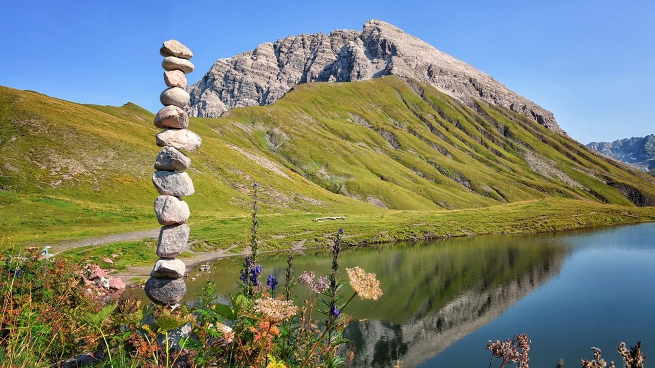 Hotel Goldener Berg - Your Mountain Selfcare Resort Tourentipps Geoweg Rüfikopf