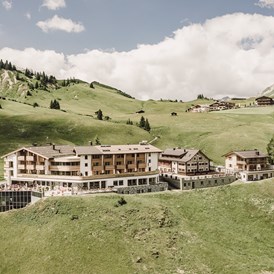 Wanderhotel: Außenansicht des Hotels - Hotel Goldener Berg