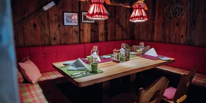 Wanderurlaub - Bach (Bach) - Dirndlstüberl - Hotel Goldener Berg - Your Mountain Selfcare Resort