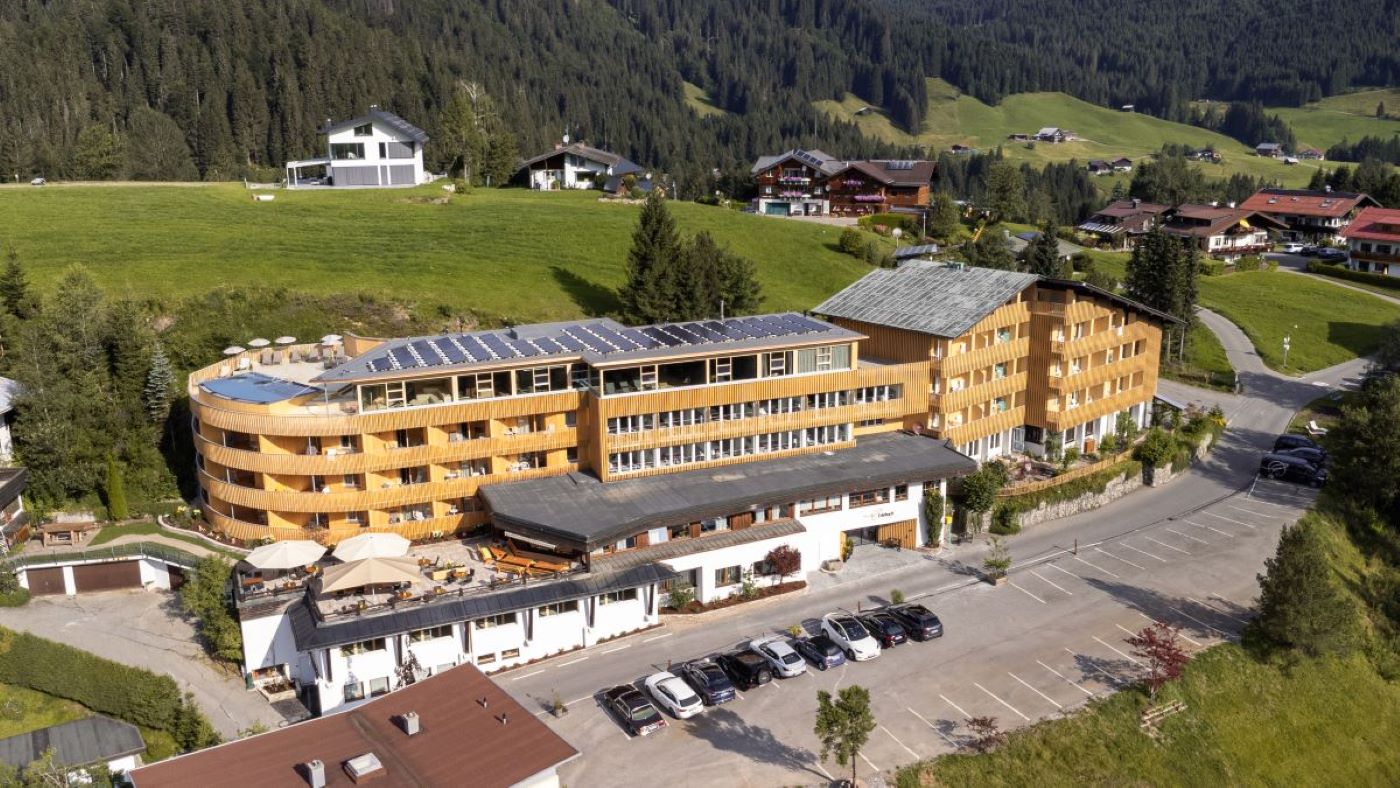Wanderurlaub - Wanderschuhe: 2 Wanderschuhe - Vorarlberg - Hotel Erlebach
