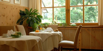 Wanderurlaub - Pools: Schwimmteich - Felbermayer Hotel & Alpin Spa Montafon