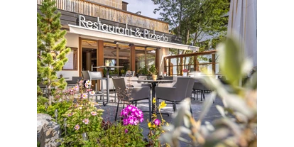 Wanderurlaub - Bach (Bach) - Terrasse Hotel Walserberg  - Hotel Walserberg