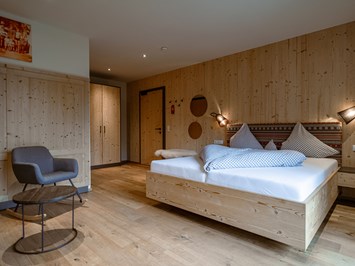 Hotel Tirolerherz Zimmerkategorien Doppelzimmer "Omas Almlust"