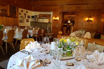 Wanderhotel: Gemütliche Tiroler Stube - Hotel & Restaurant zum Lamm