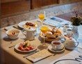 Wanderhotel: Frühstück in unserer Bauernstube - Hotel Zur Post