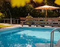 Wanderhotel: Unser Pool im Garten - Hotel Zur Post