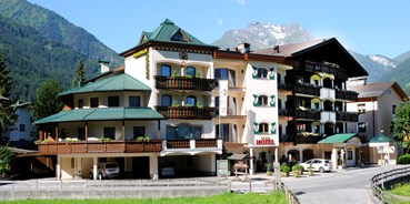 Wanderurlaub - Zillertal - Hotelansicht - Hotel Pramstraller