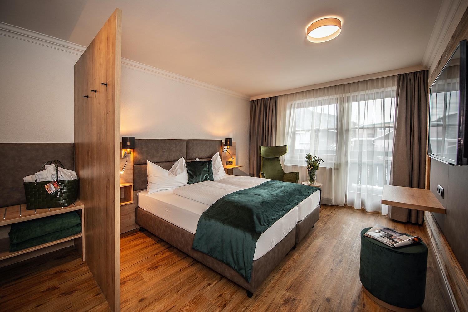 Wanderurlaub - geführte Touren - Leutasch - Zimmer - Hotel Bergland in Seefeld