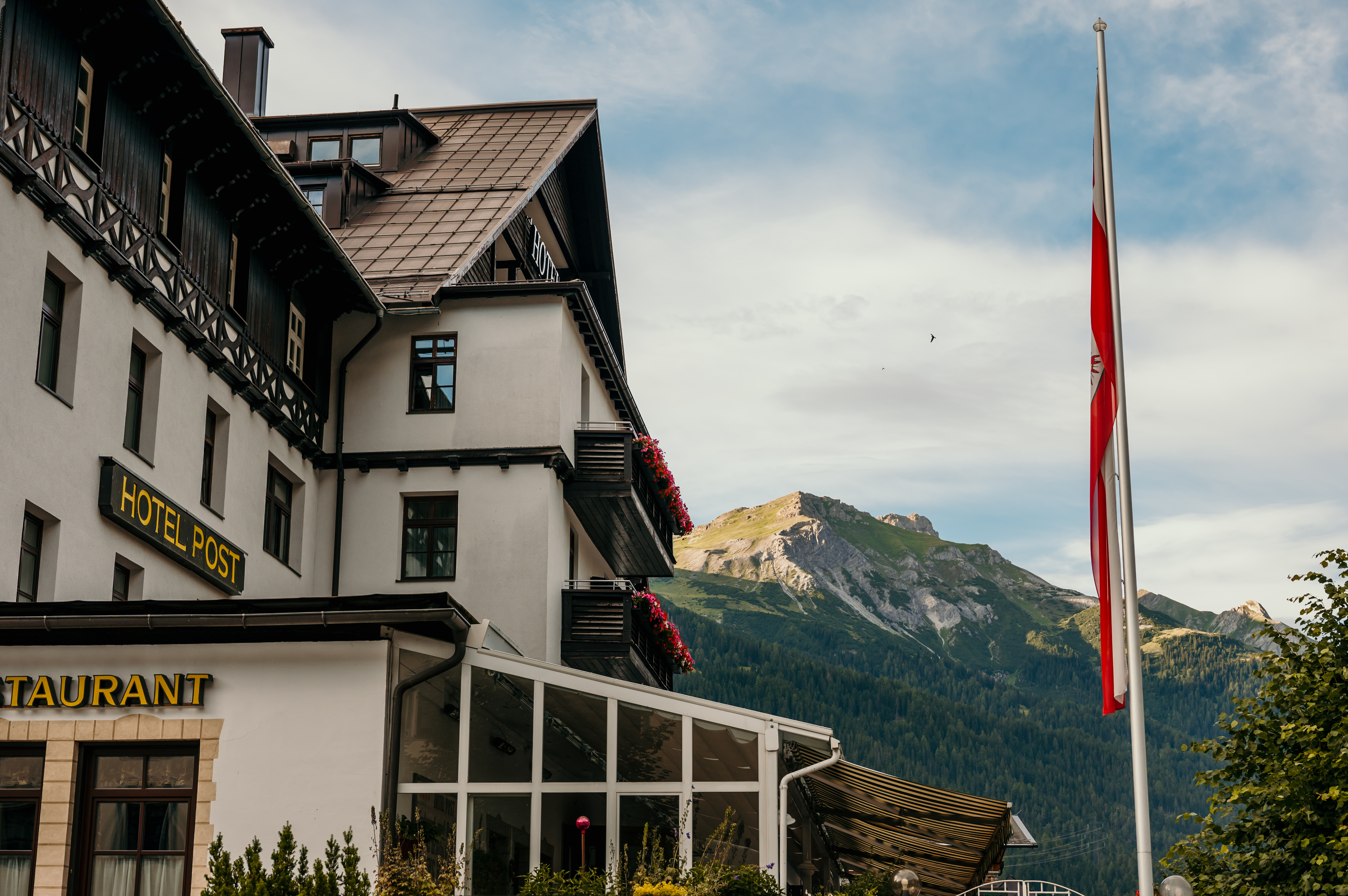 Wanderhotel: Hotel Außenansicht - Hotel Post
