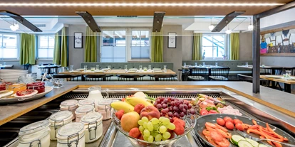 Wanderurlaub - Bach (Bach) - Frühstück - Hotel Arlen Lodge