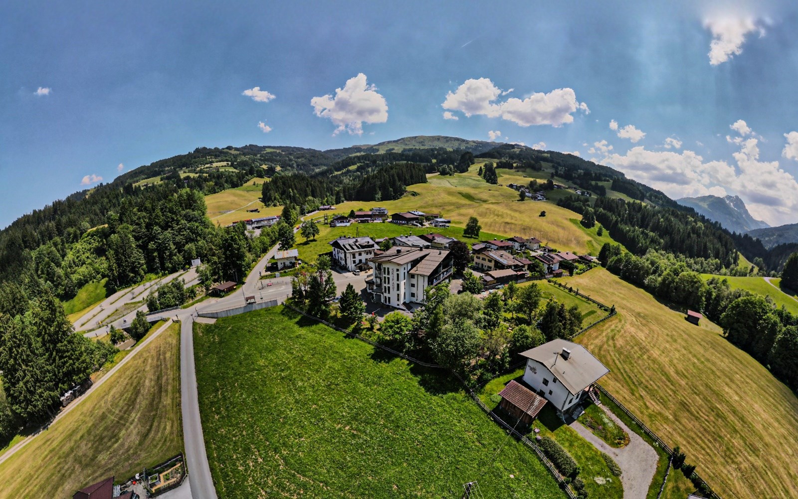Wanderurlaub - Preisniveau: moderat - Bramberg am Wildkogel - Außenfoto - Hotel Gasthof Skirast