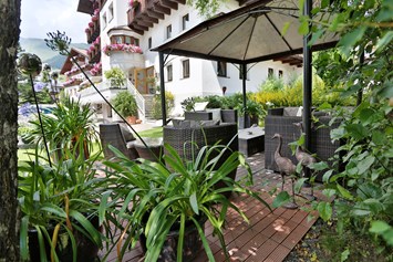 Wanderhotel: Garten - Hotel Silvretta ***s
