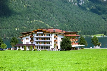 Wanderhotel: Urlaub am See und in den Bergen... - Hotel Bergland am Achensee