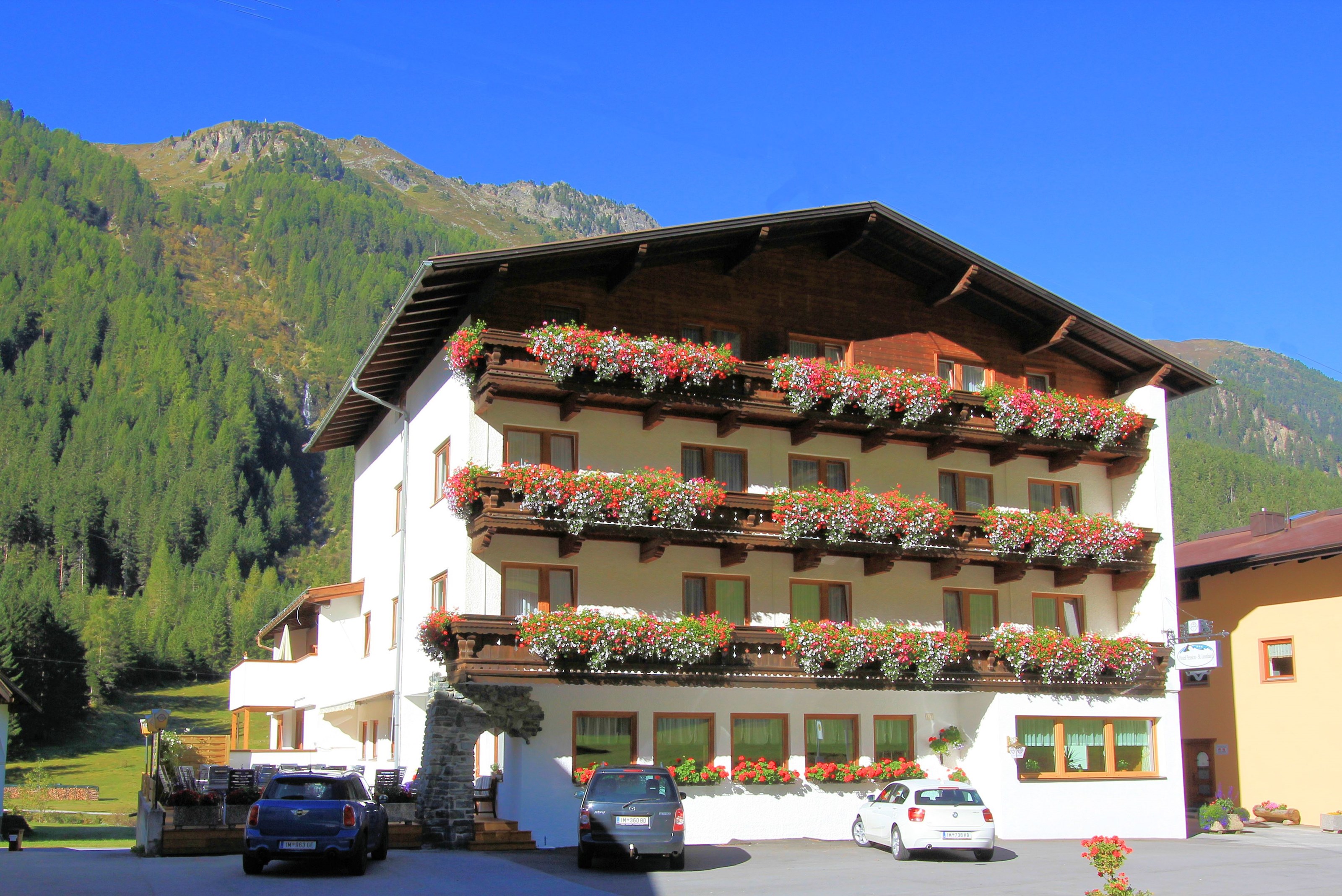 Wanderurlaub - Hotel-Schwerpunkt: Wandern & Wellness - St. Leonhard (Trentino-Südtirol) - Hotel Pension St. Leonhard - Hotel Pension St. Leonhard