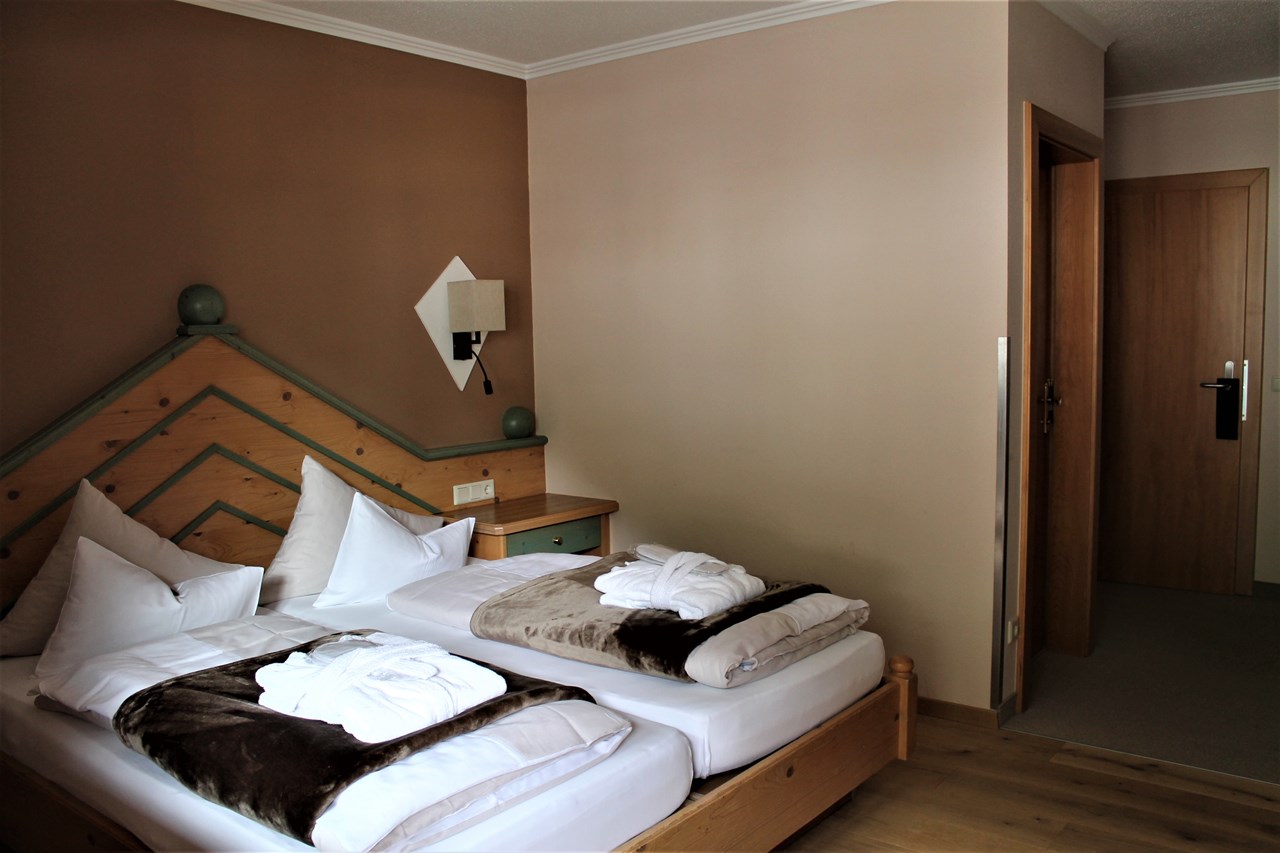 Hotel Mittagskogel Pitztal Zimmerkategorien Komfort Zimmer