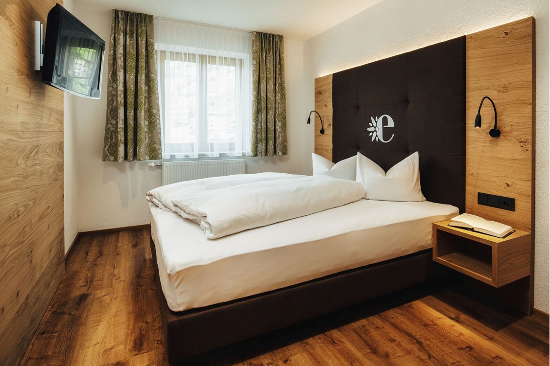Wanderhotel: Doppelzimmer "Bergidylle" - Hotel Edelweiss