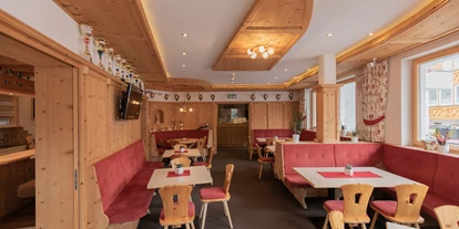 Wanderurlaub - Klassifizierung: 3 Sterne - Tirol - Frühstücksraum/Café - Berghotel Rasis
