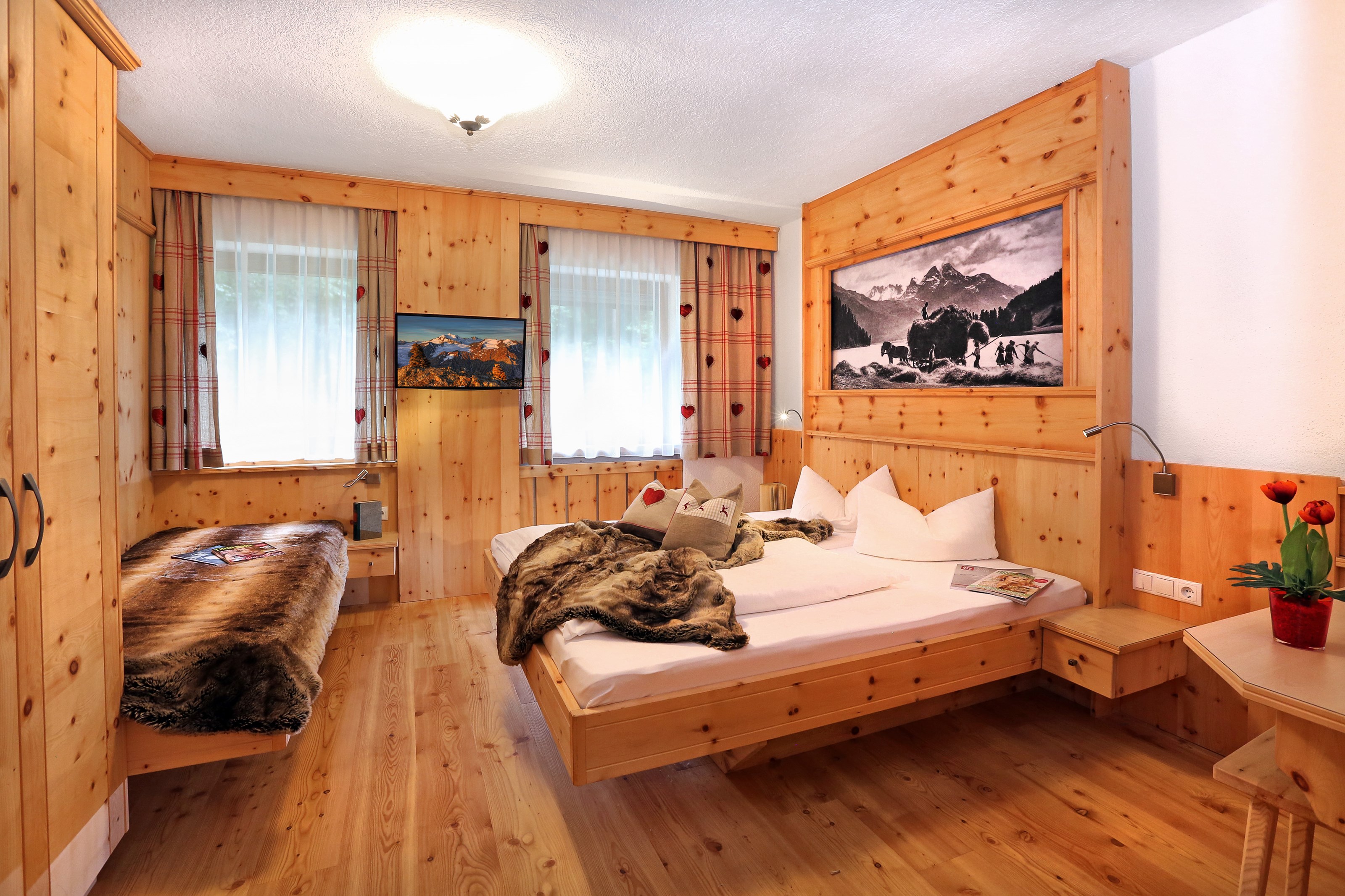 Wanderhotel: Bio Zirbensuite "Enzian" - Aktivhotel Waldhof