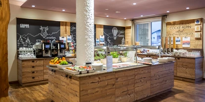 Wanderurlaub - Fahrstuhl - COOEE Alpin Hotel Dachstein